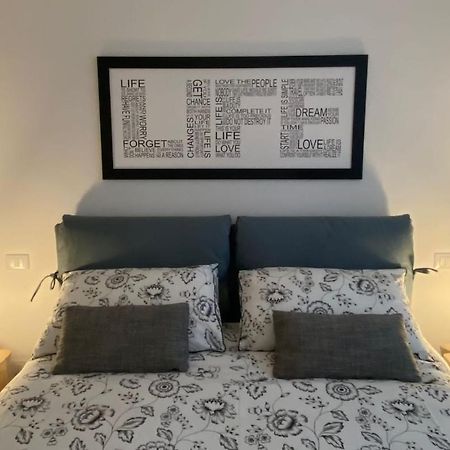 Apartamento Mandi Mandi Cavour Údine Exterior foto